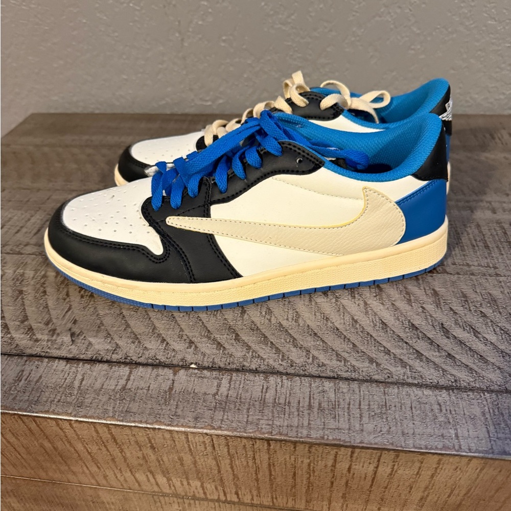 Size 10 Nikes